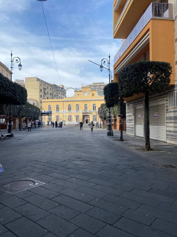 negozio in affitto a Nocera Inferiore