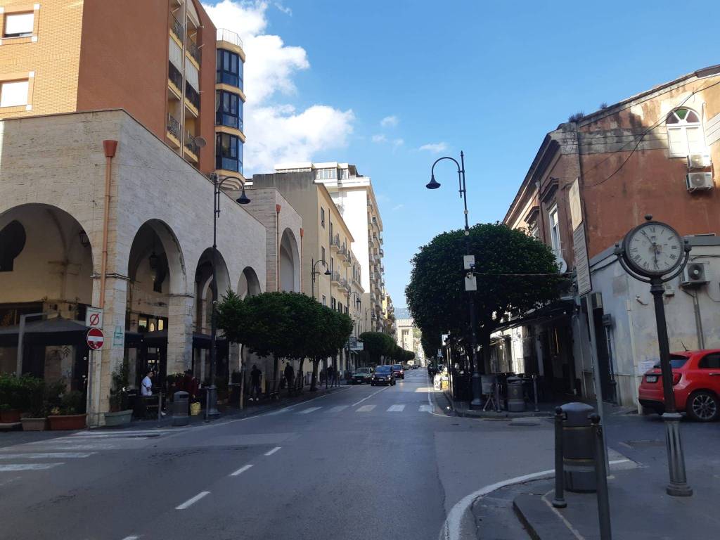 negozio in affitto a Nocera Inferiore