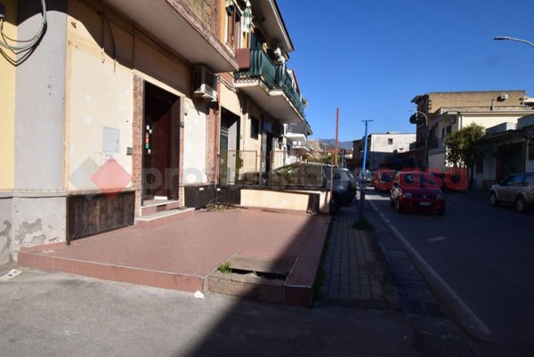 locale commerciale in affitto a Nocera Inferiore