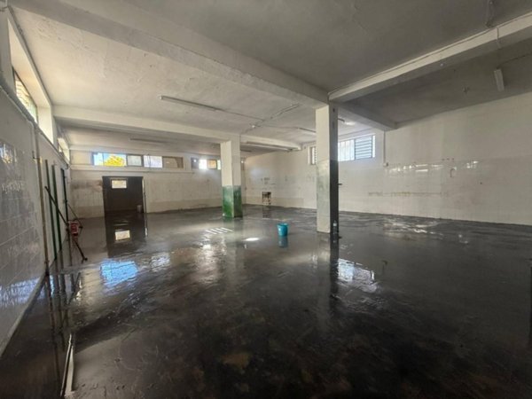 locale commerciale in affitto a Nocera Inferiore