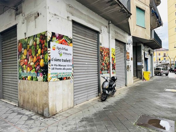 negozio in affitto a Nocera Inferiore
