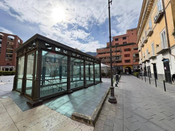 negozio in affitto a Nocera Inferiore