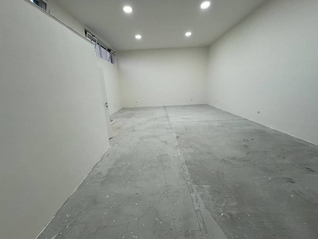 negozio in affitto a Nocera Inferiore