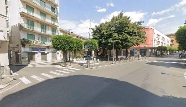 locale commerciale in affitto a Nocera Inferiore