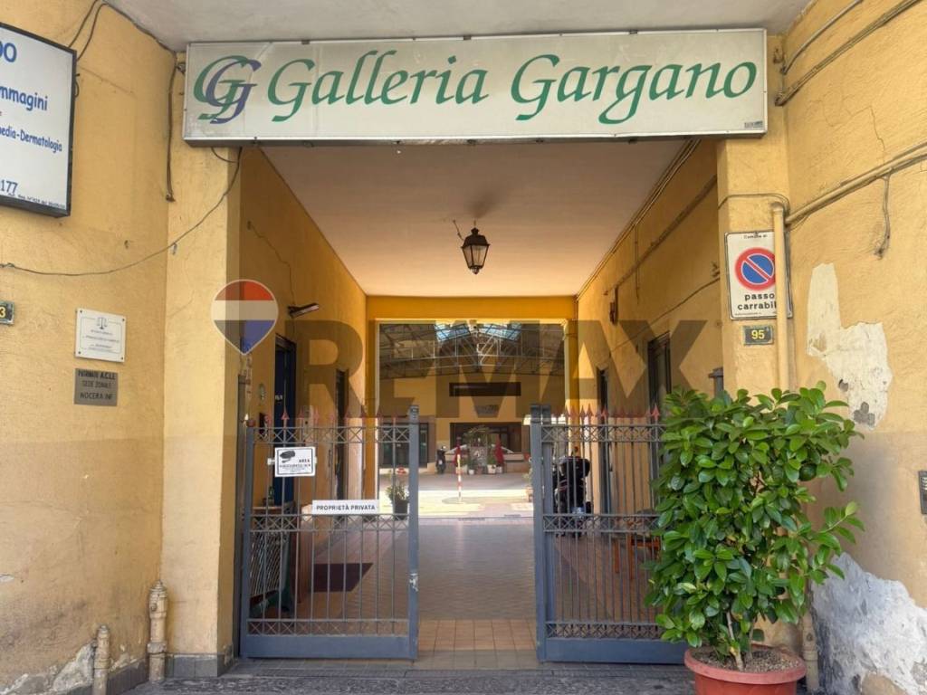negozio in affitto a Nocera Inferiore