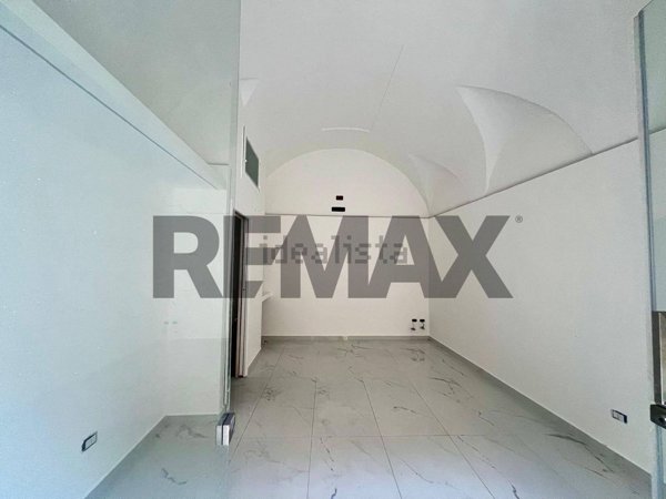 locale commerciale in affitto a Nocera Inferiore