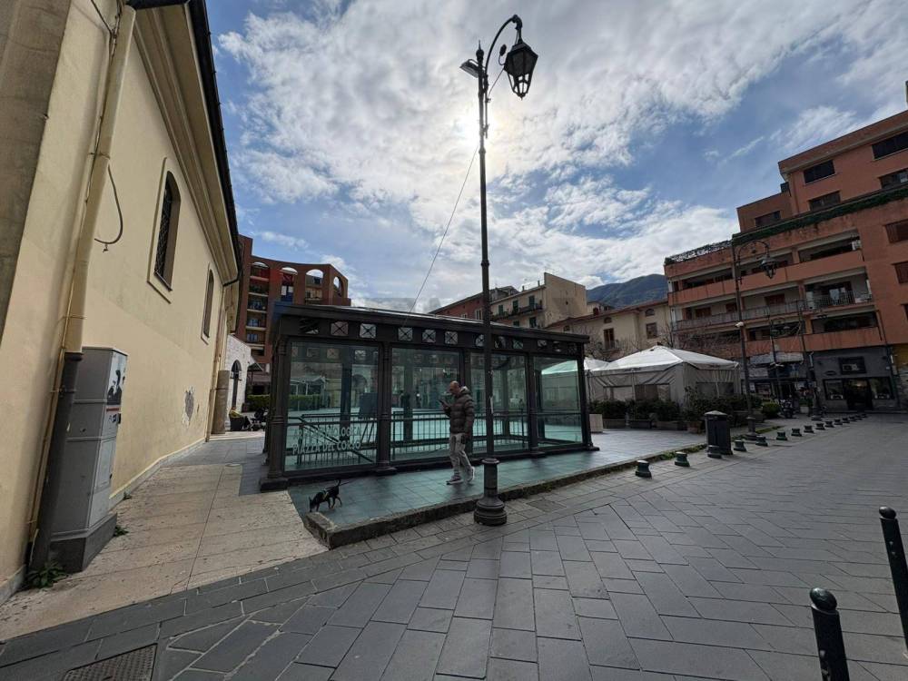 locale commerciale in affitto a Nocera Inferiore