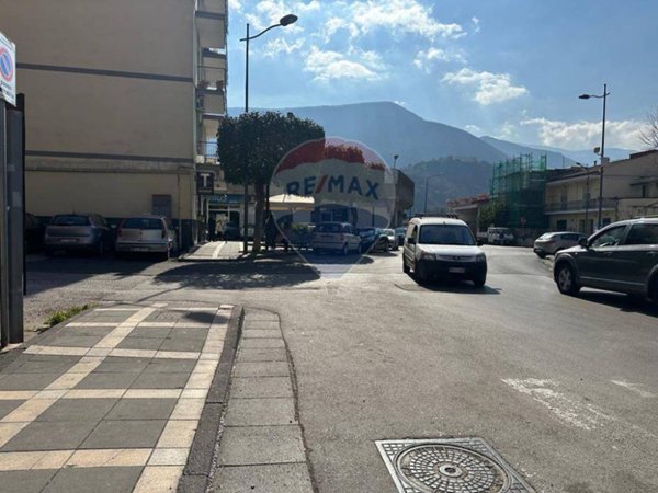 locale commerciale in affitto a Nocera Inferiore