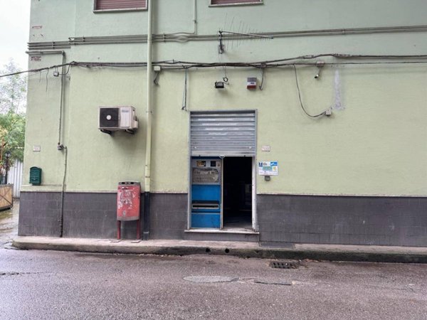 negozio in affitto a Nocera Superiore