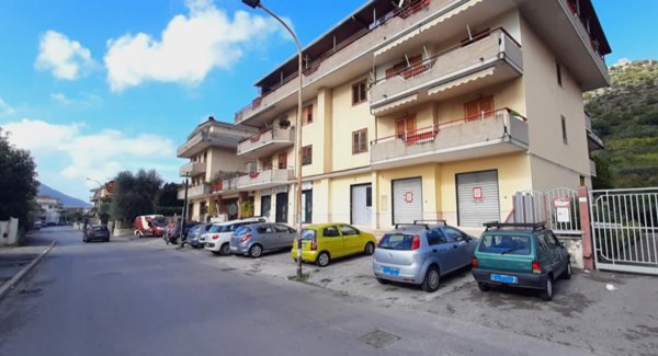 locale commerciale in affitto a Nocera Superiore