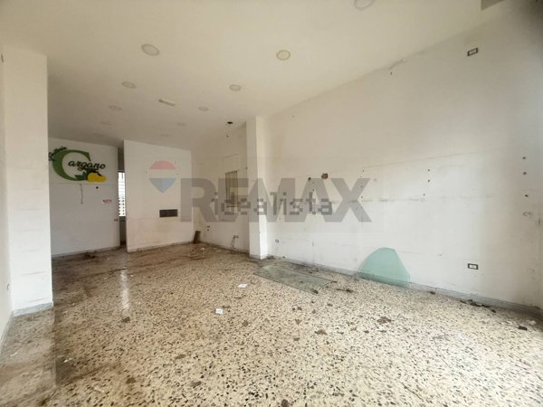 locale commerciale in affitto a Nocera Superiore