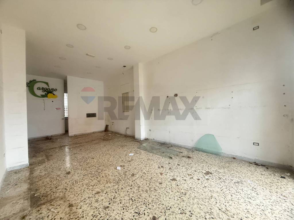 negozio in affitto a Nocera Superiore