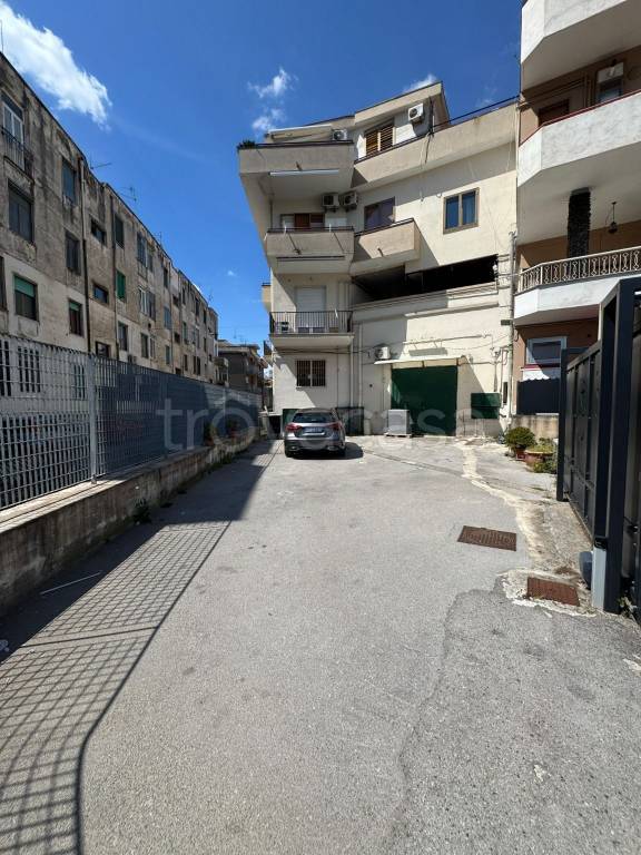 locale commerciale in affitto a Pagani