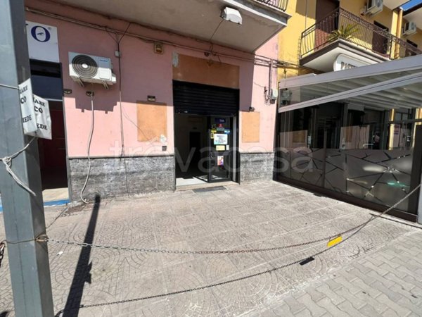 negozio in affitto a Pagani