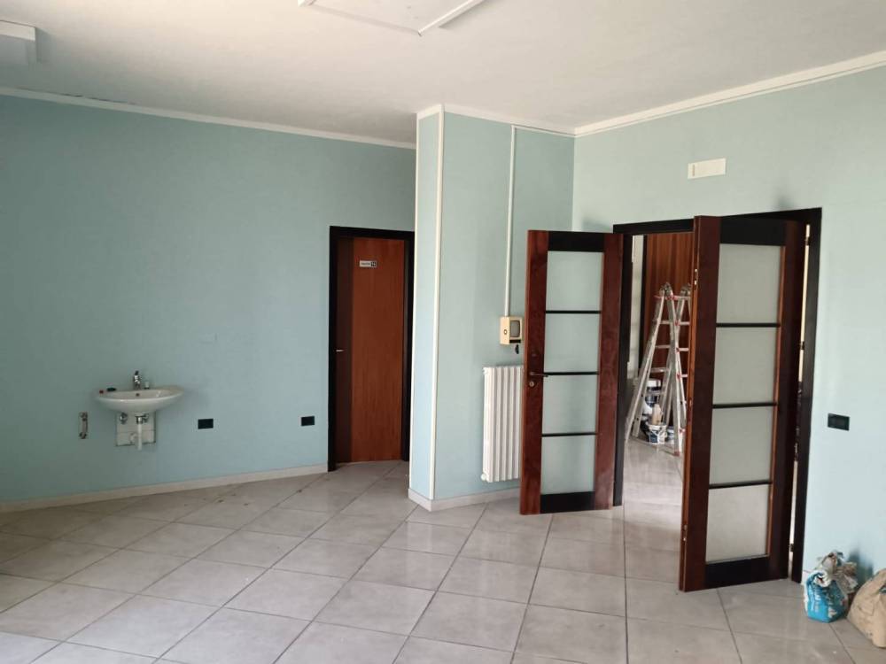 locale commerciale in affitto a Pagani