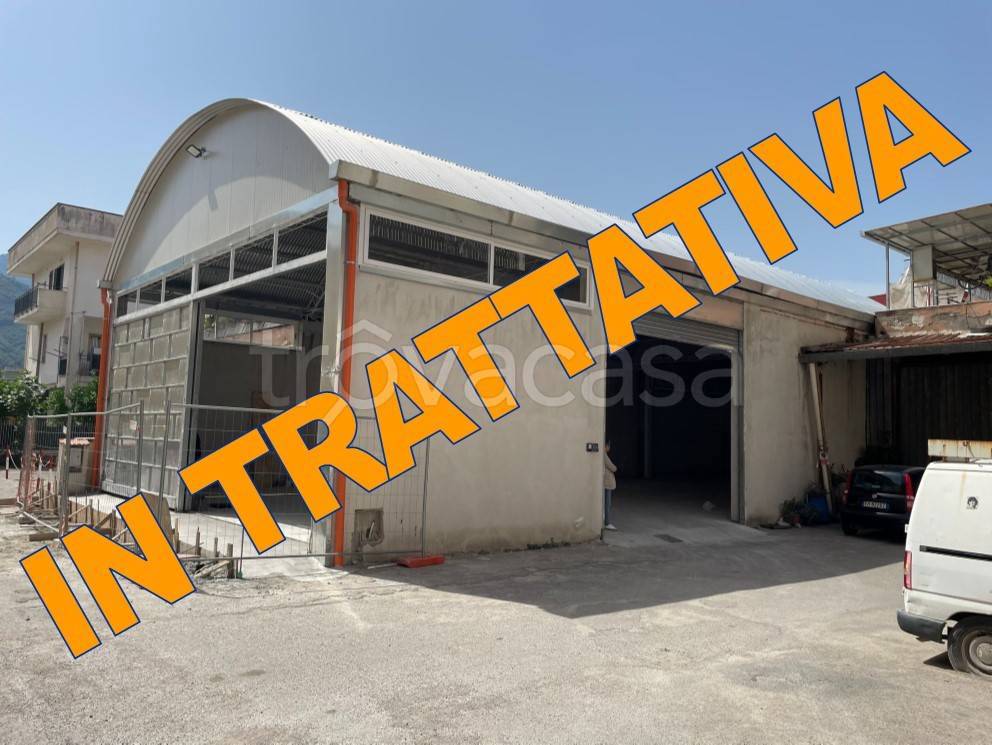 locale commerciale in affitto a Pagani