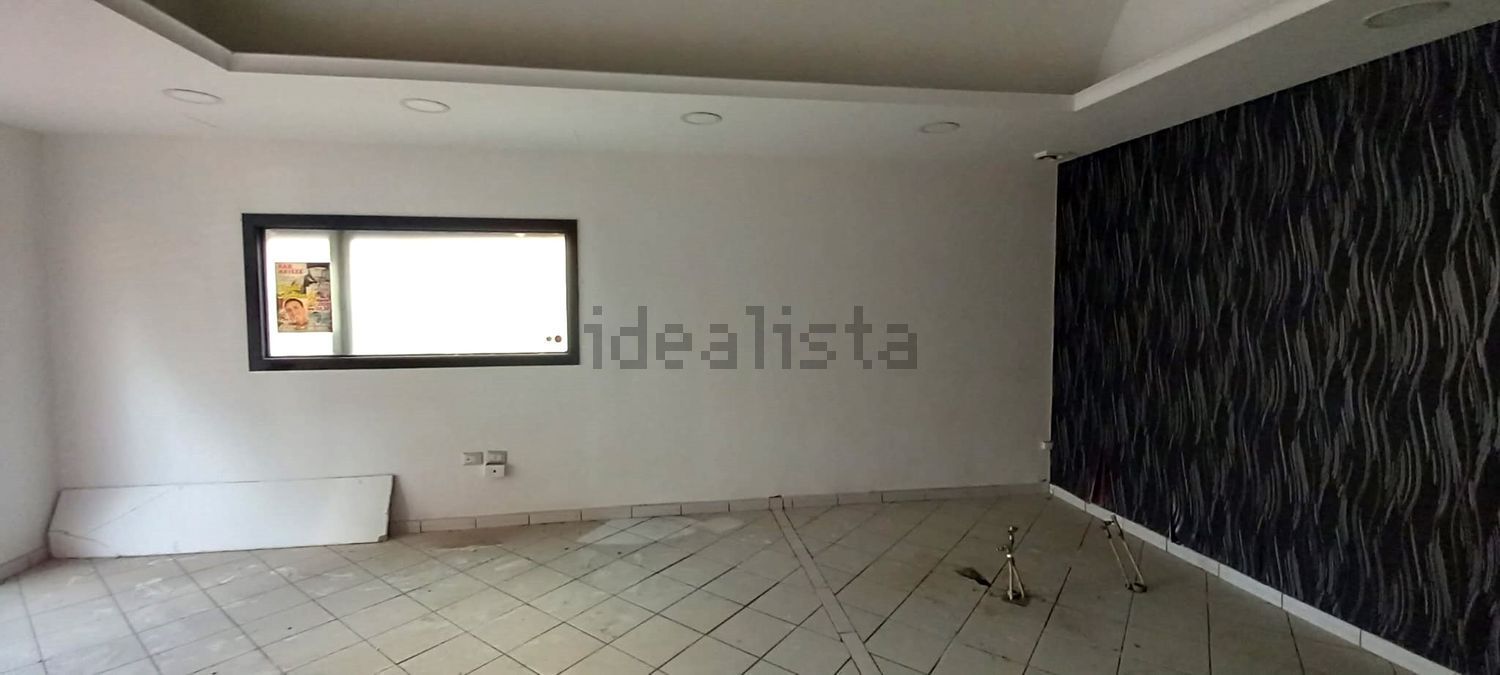 locale commerciale in affitto a Pagani