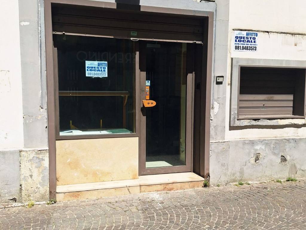 negozio in affitto a Pagani