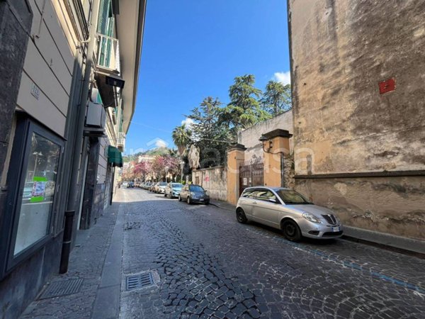 negozio in affitto a Pagani