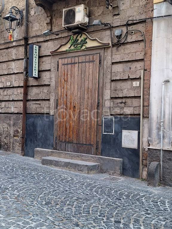 negozio in affitto a Pagani