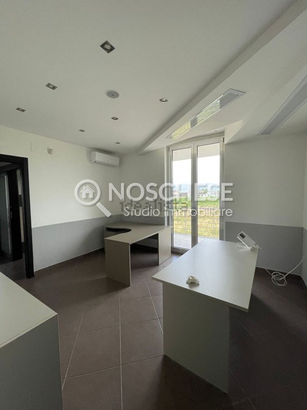 ufficio in affitto a Pontecagnano Faiano