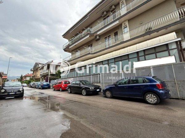 locale commerciale in affitto a Pontecagnano Faiano in zona Sant'Antonio
