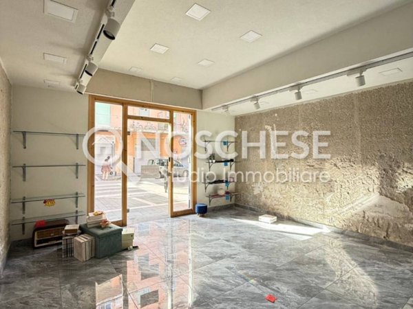negozio in affitto a Pontecagnano Faiano