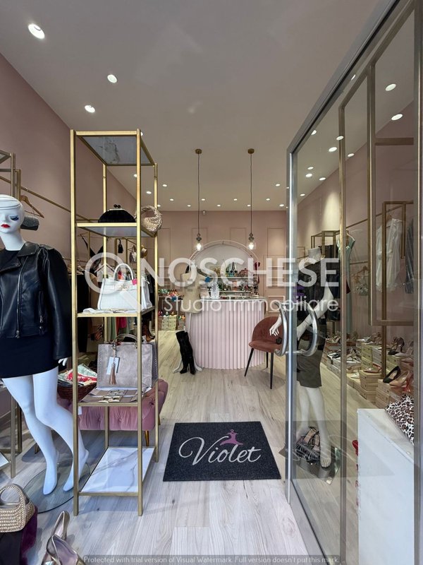 locale commerciale in affitto a Pontecagnano Faiano