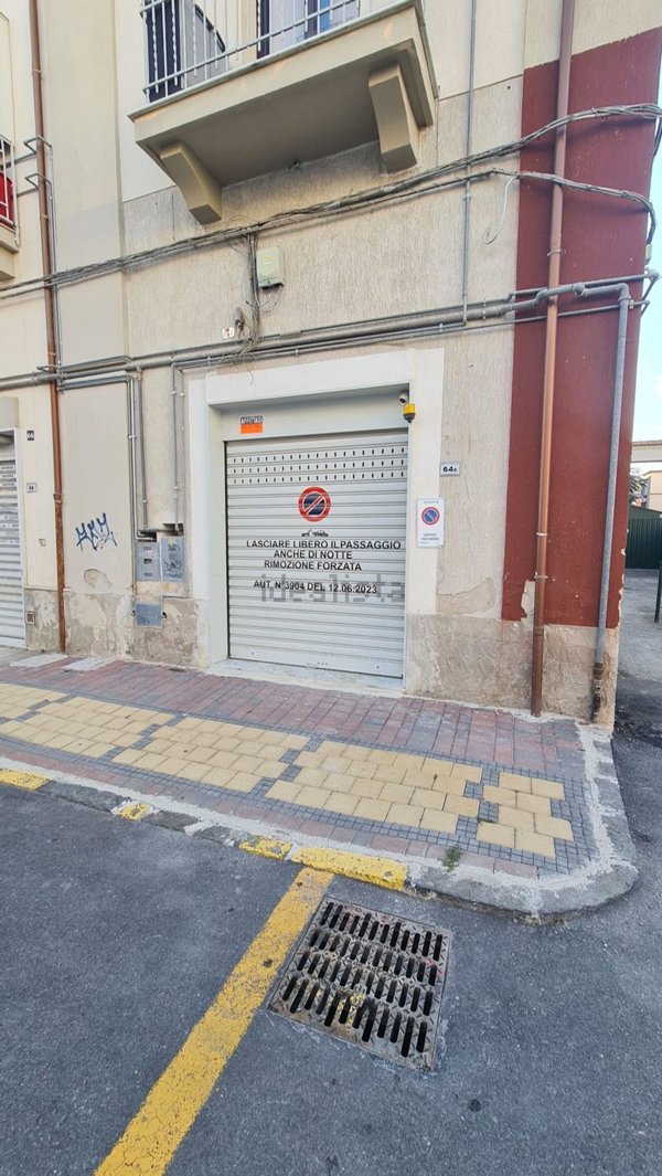 negozio in affitto a Pontecagnano Faiano