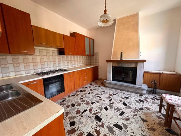 appartamento in affitto a Roccadaspide in zona Carretiello