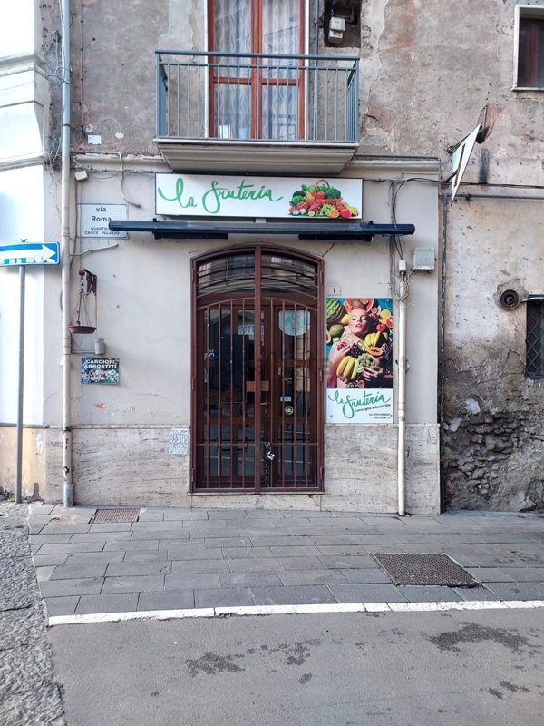 locale commerciale in affitto a Roccapiemonte