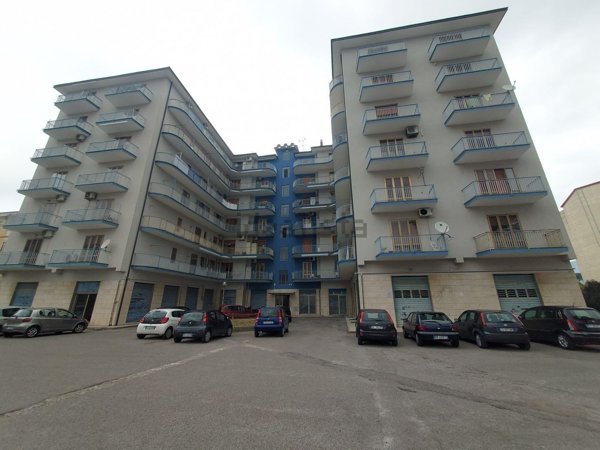 locale commerciale in affitto a Roccapiemonte in zona San Potito