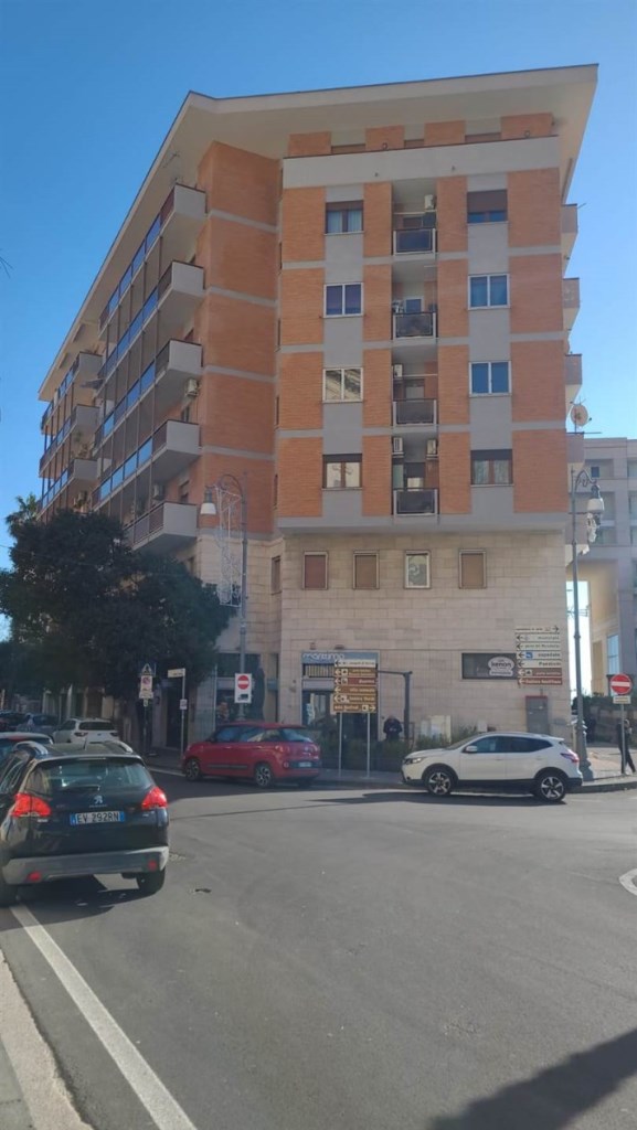 appartamento in affitto a Salerno in zona Centro Città