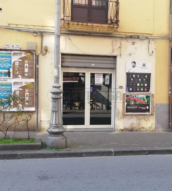 locale commerciale in affitto a Salerno in zona Mercatello