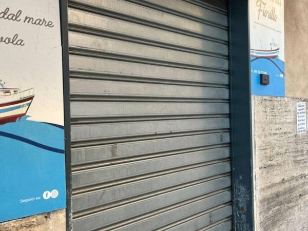 negozio in affitto a Salerno