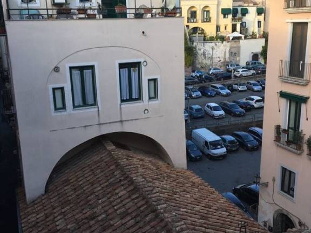 appartamento in affitto a Salerno in zona Centro Città