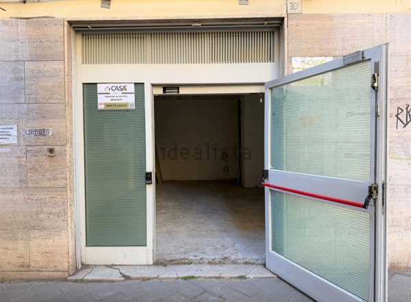 locale commerciale in affitto a Salerno in zona Arce-Vernieri
