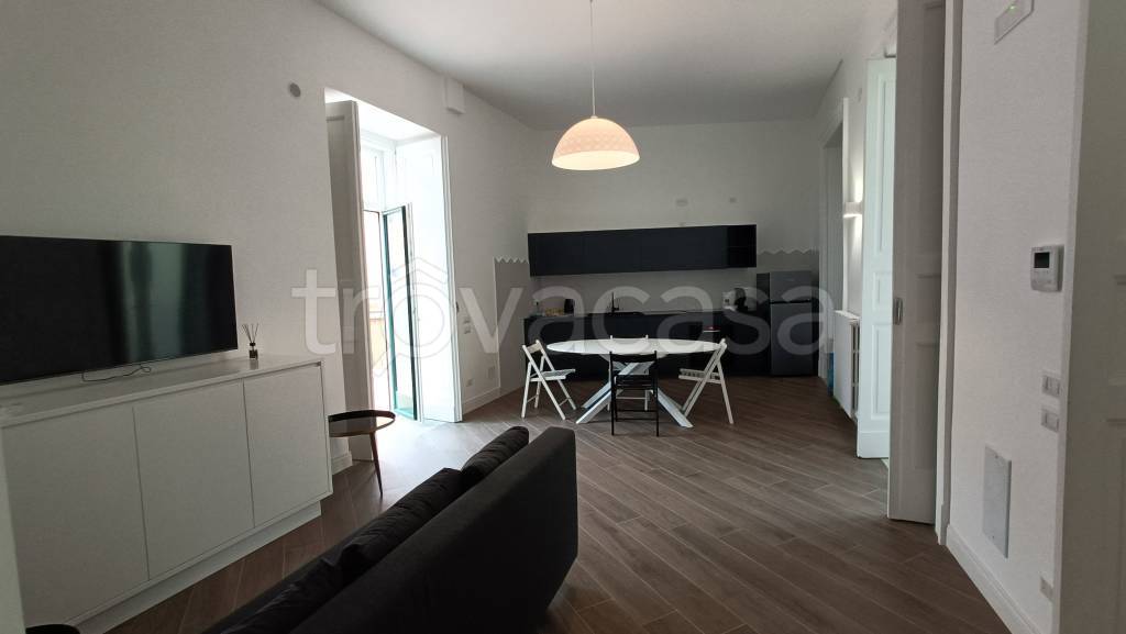 appartamento in affitto a Salerno in zona Centro Città