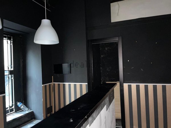 locale commerciale in affitto a Salerno