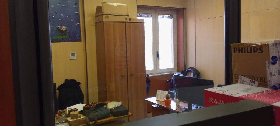 negozio in affitto a Salerno in zona Irno