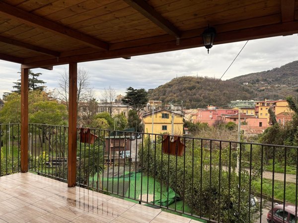 locale commerciale in affitto a Salerno