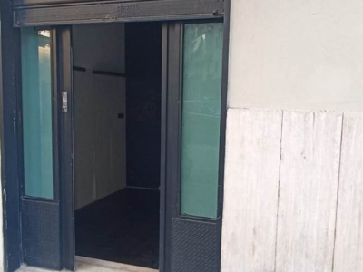 negozio in affitto a Salerno in zona Centro CittÃ