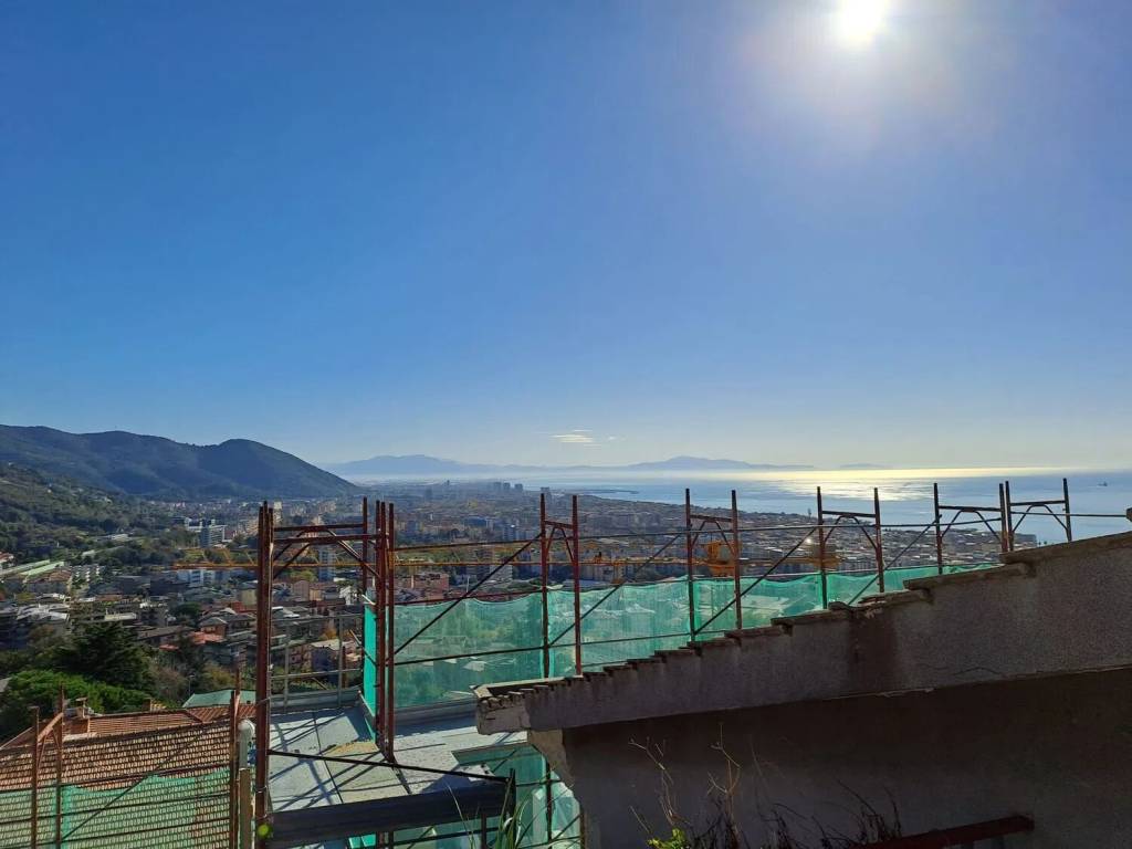 appartamento in affitto a Salerno in zona Torrione