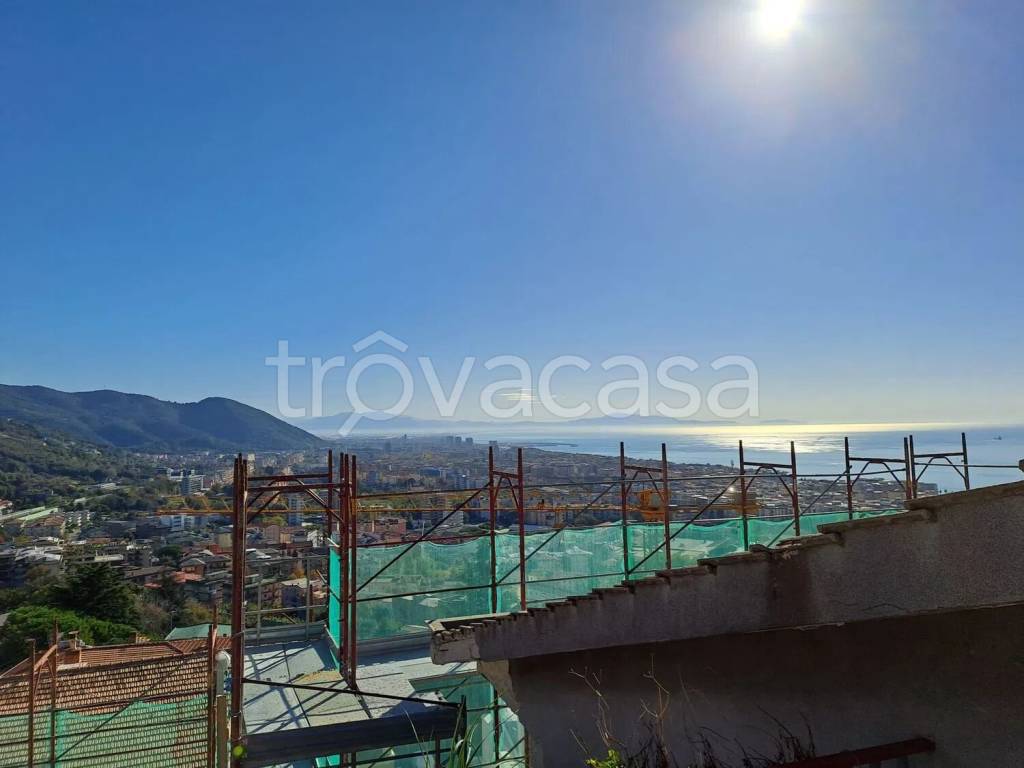 appartamento in affitto a Salerno in zona Torrione