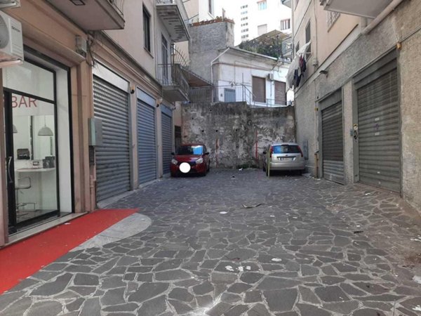 appartamento in affitto a Salerno in zona Centro Città