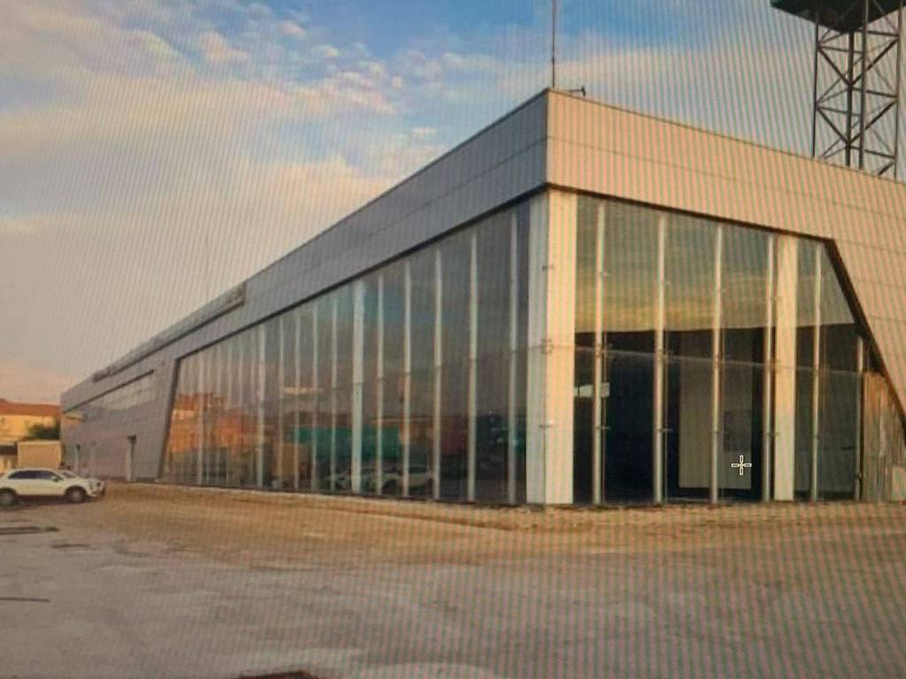 locale commerciale in affitto a Salerno in zona San Leonardo