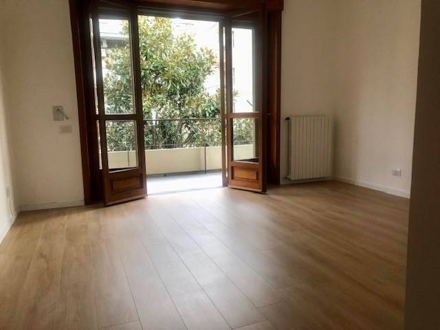 ufficio in affitto a Salerno in zona Irno