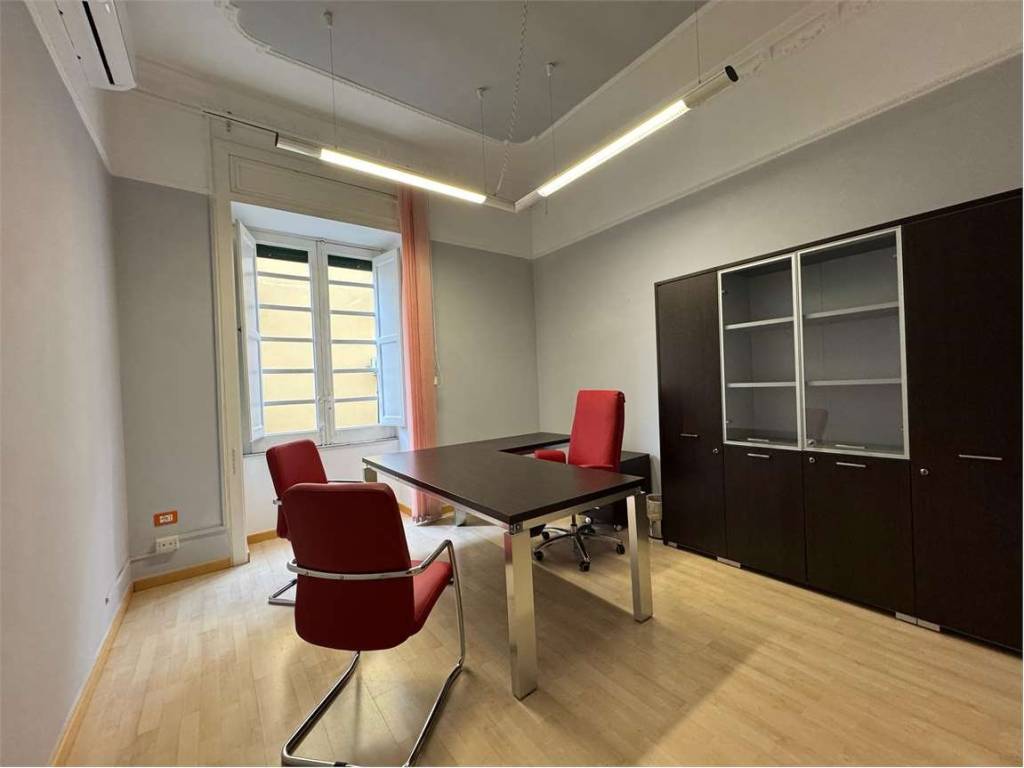 ufficio in affitto a Salerno in zona Centro Città