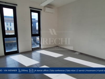 ufficio in affitto a Salerno in zona Zona Industriale