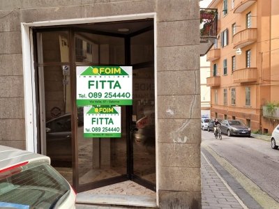 locale commerciale in affitto a Salerno